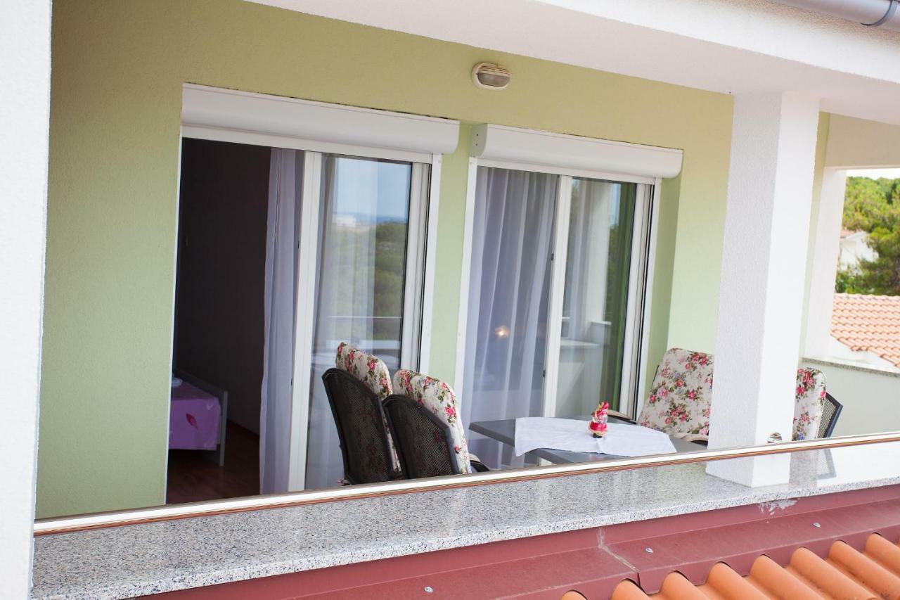 Apartman Kondic Omišalj Exterior foto